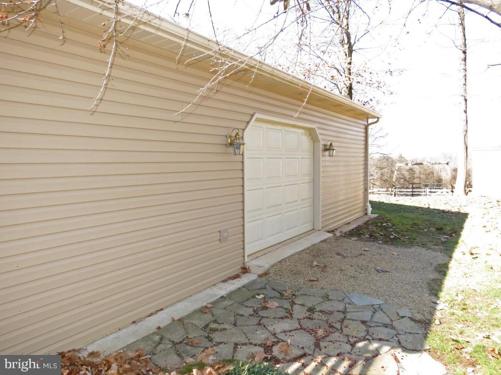 215 Taylor Road York, PA 17406 - Photo 26 of 36 Gallery Image 26