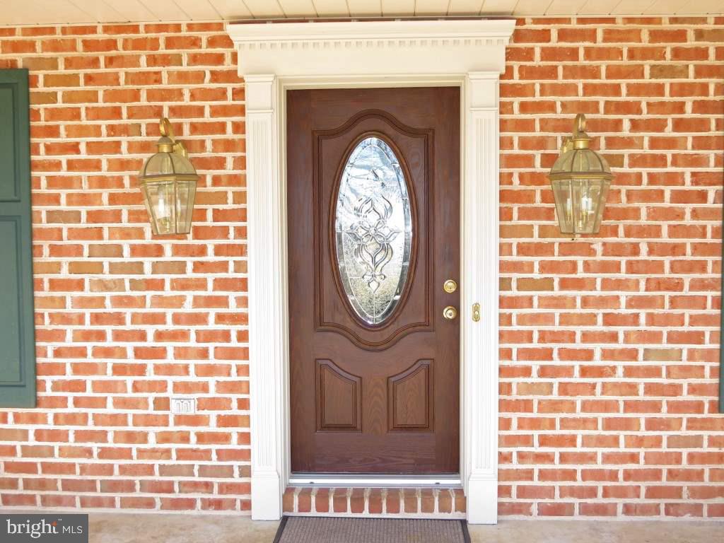 215 Taylor Road York, PA 17406 - Photo 5 of 36 Gallery Image 5
