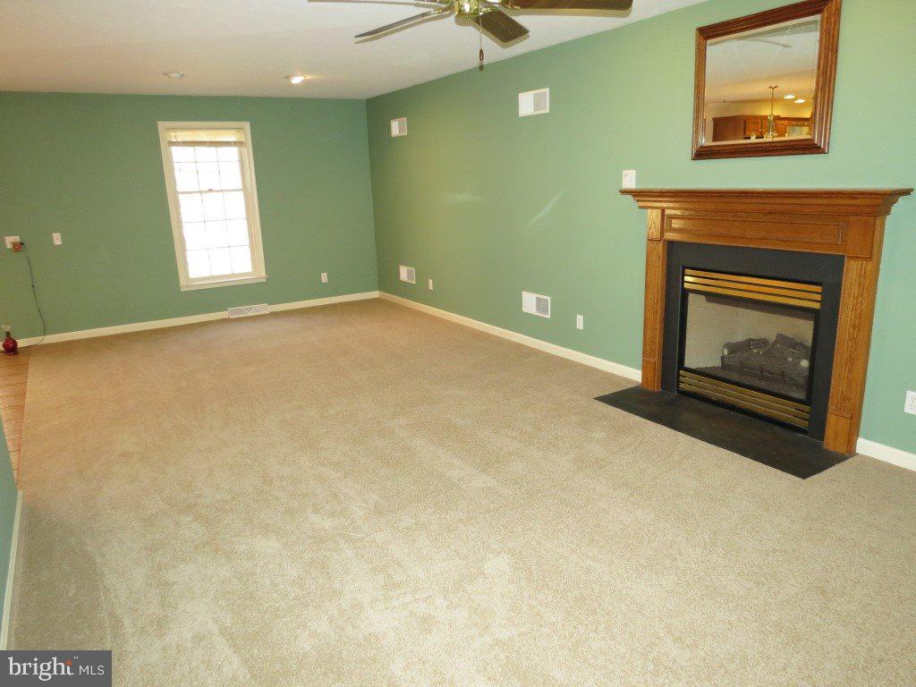215 Taylor Road York, PA 17406 - Photo 7 of 36 Gallery Image 7