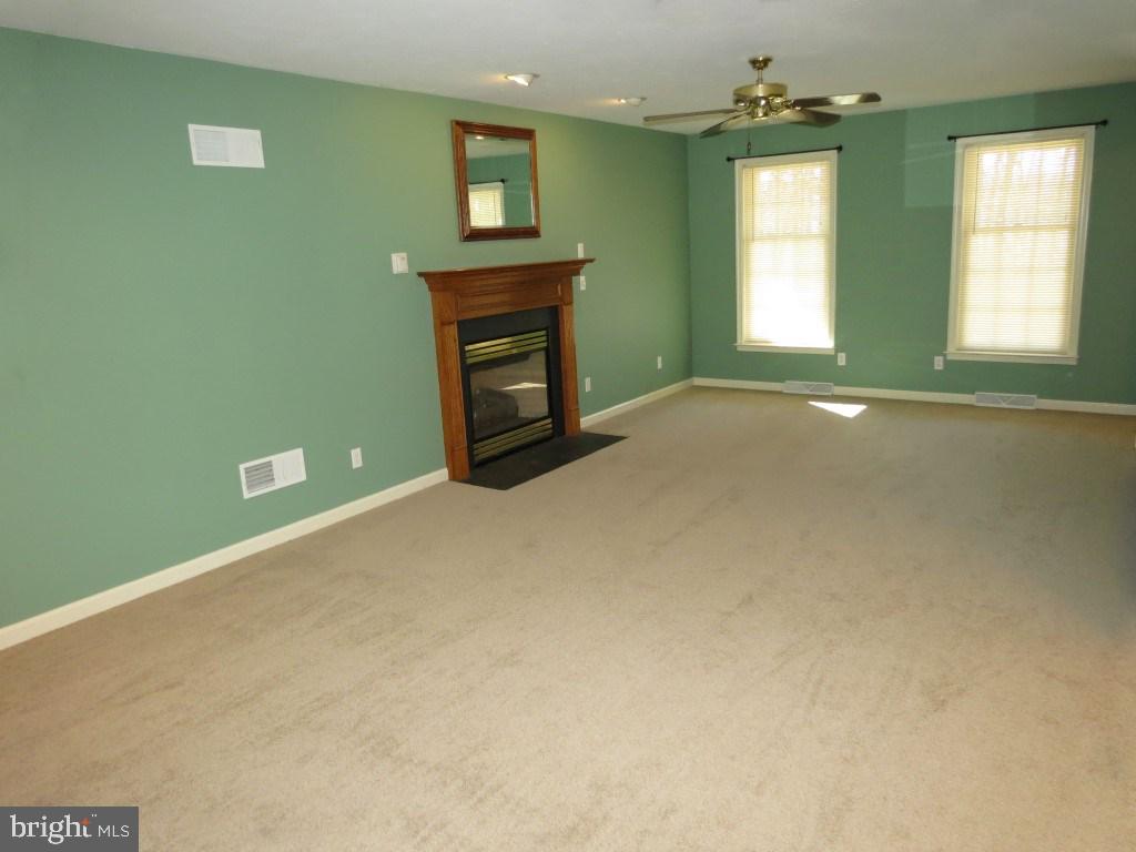 215 Taylor Road York, PA 17406 - Photo 8 of 36 Gallery Image 8