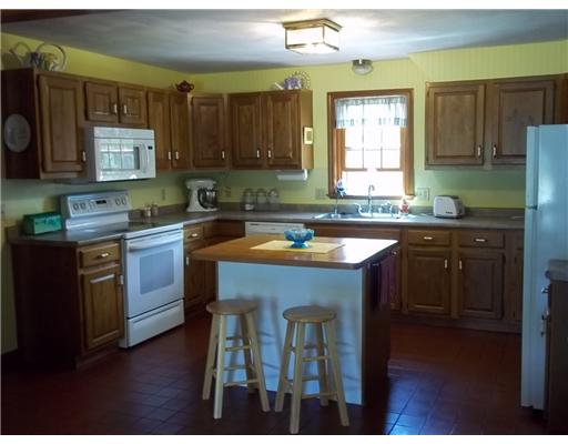 71 Pound Road Cumberland, RI 02864 - Photo 6 of 13 Kitchen.