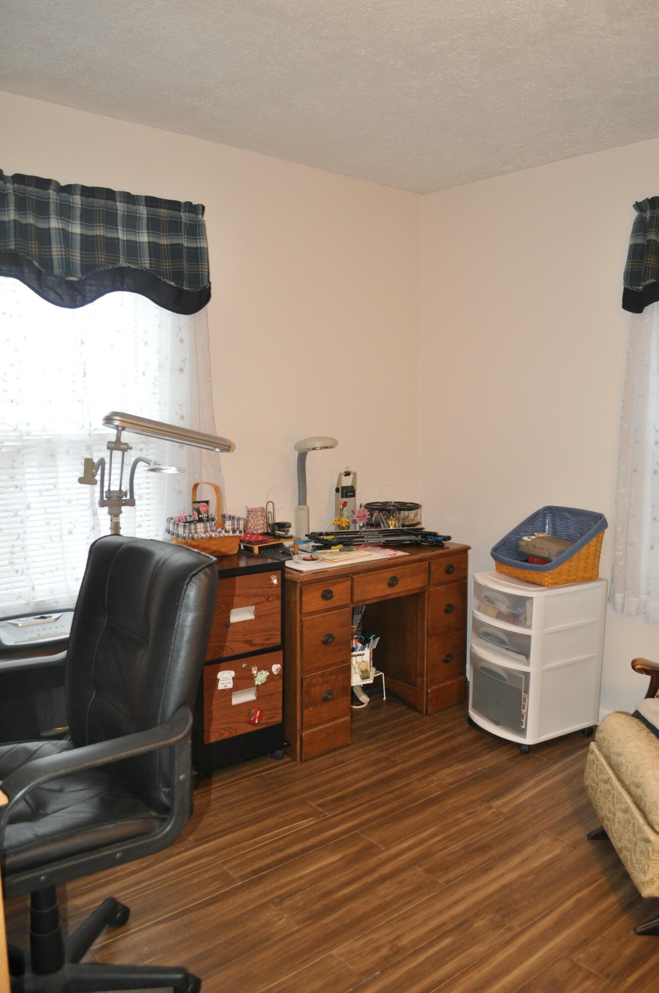 4935 Lockbourne Road Columbus, OH 43207 - Photo 11 of 24 4935 Lockbourne-Bedroom 2