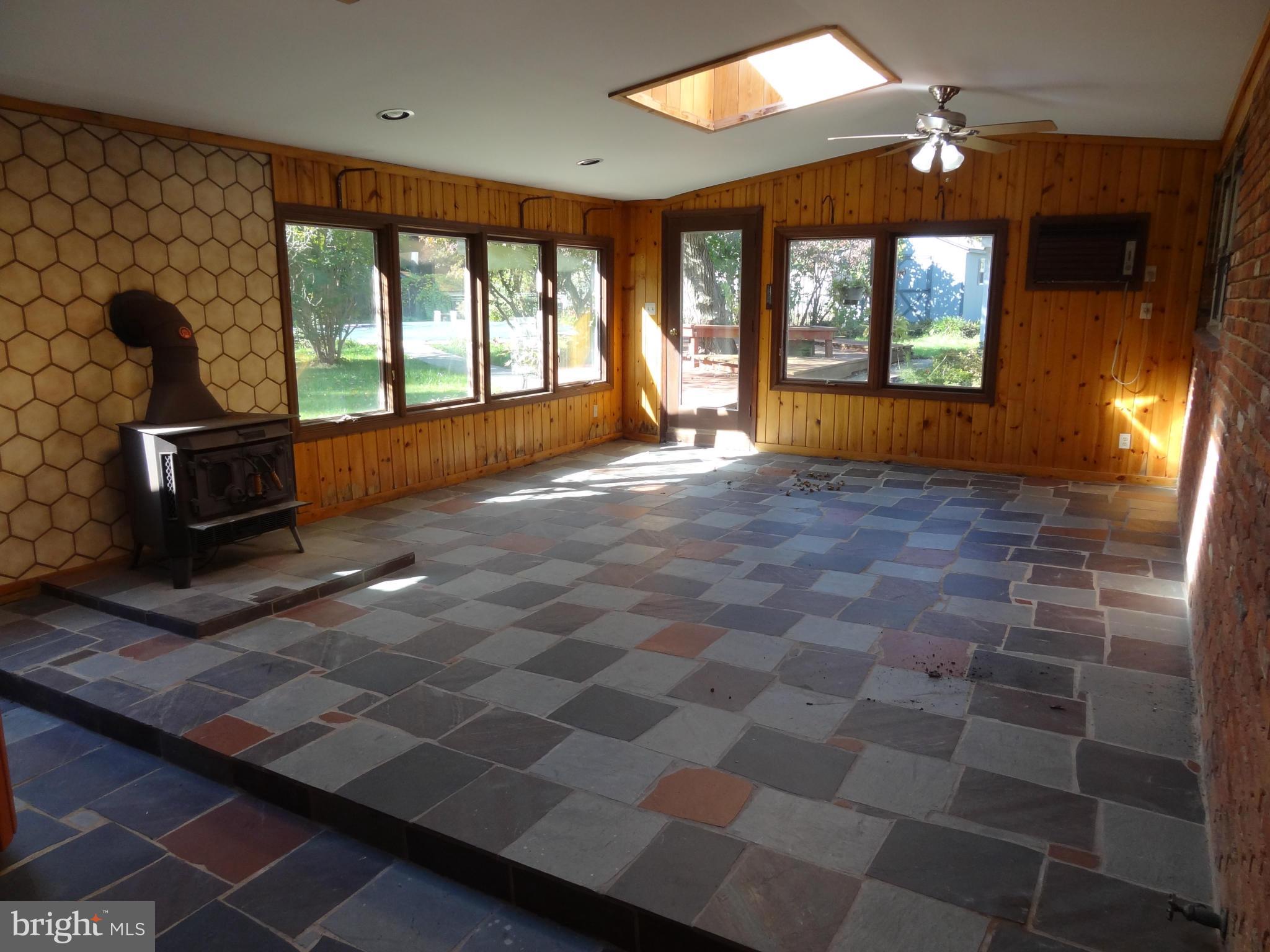 1189 Winer Road Odenton, MD 21113 - Photo 12 of 30 Huge Sunroom Addition