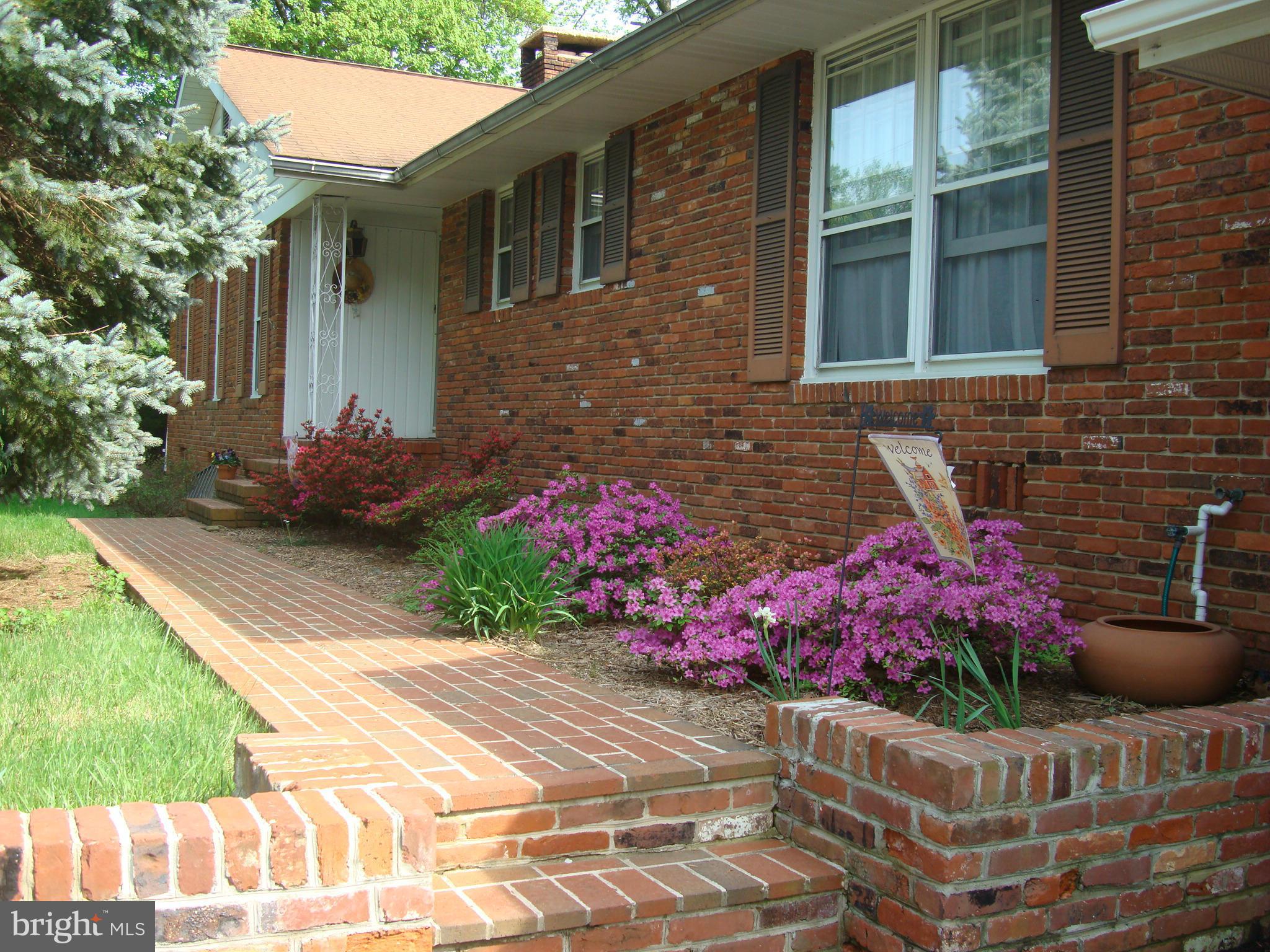 1189 Winer Road Odenton, MD 21113 - Photo 3 of 30 Exterior (Front)