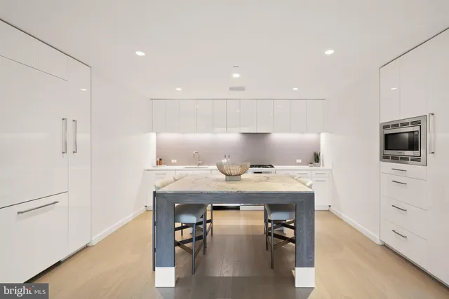 $1,950,000 | 1111 24th Street Northwest, Unit 27, Washington, DC 20037