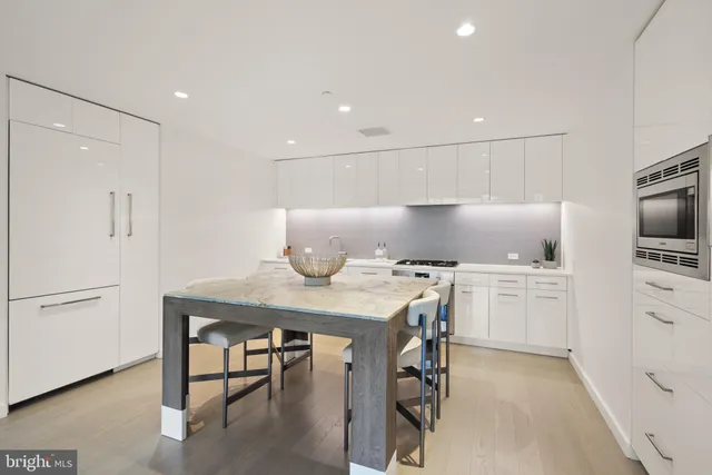 $1,950,000 | 1111 24th Street Northwest, Unit 27, Washington, DC 20037