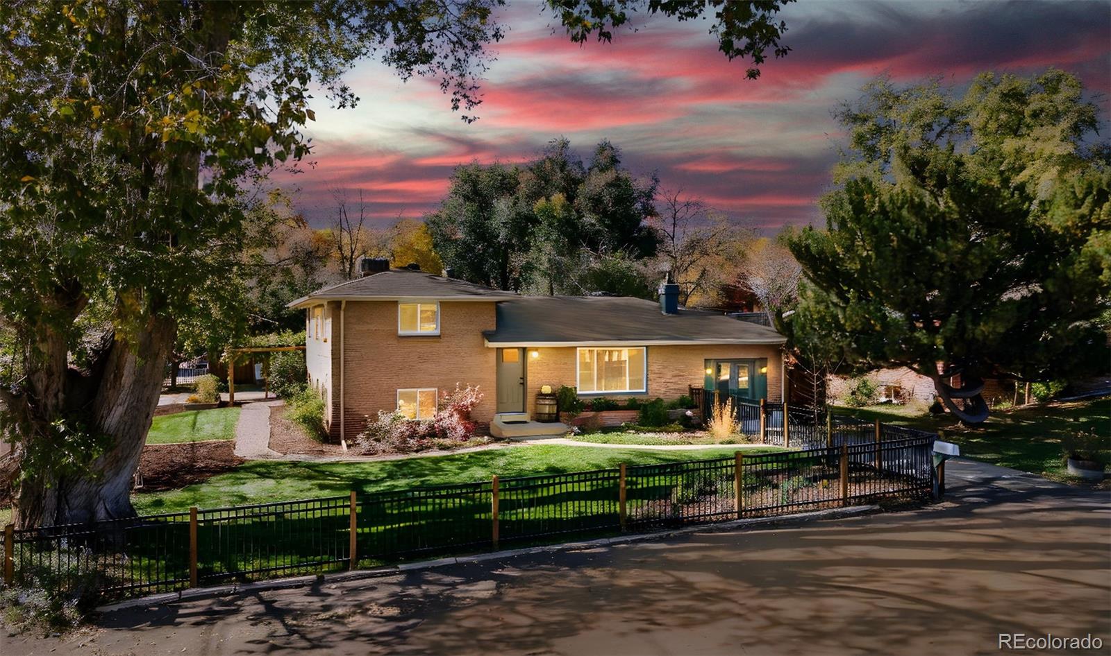 front view of house with a yard