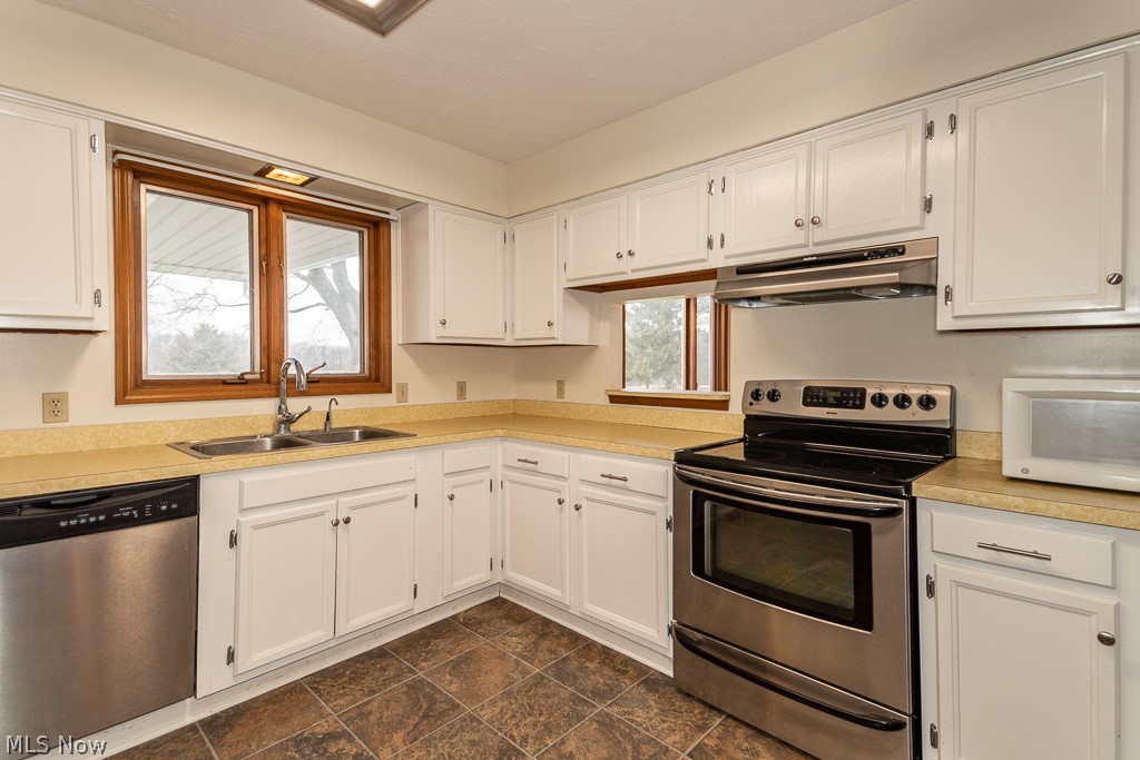 7075 Warner Road Madison, OH 44057 - Photo 9 of 34