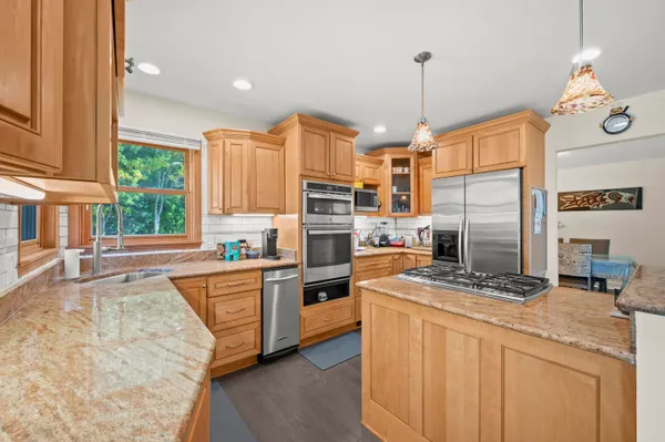 $550,000 | 77544 38th Avenue, Covert, MI 49043