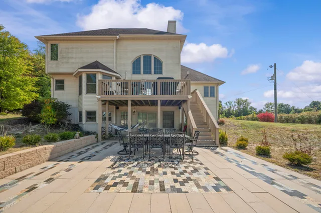 $589,000 | 77544 38th Avenue, Covert, MI 49043