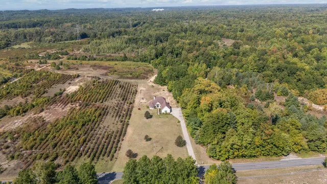 $589,000 | 77544 38th Avenue, Covert, MI 49043