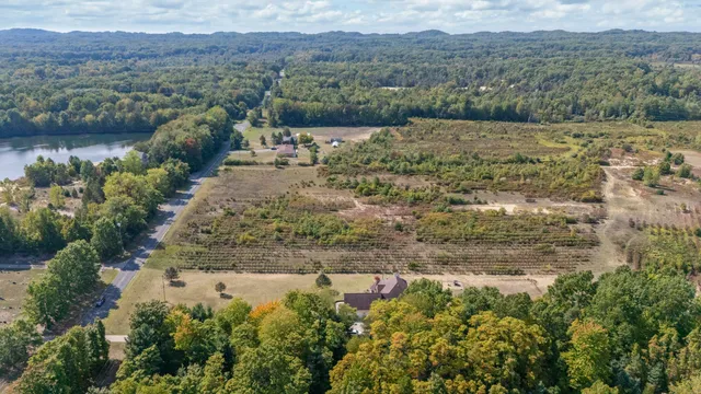 $589,000 | 77544 38th Avenue, Covert, MI 49043