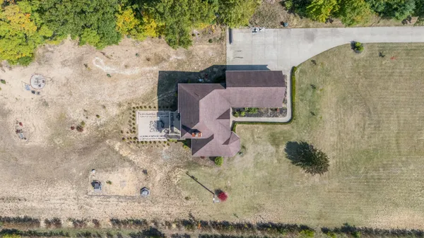 $550,000 | 77544 38th Avenue, Covert, MI 49043