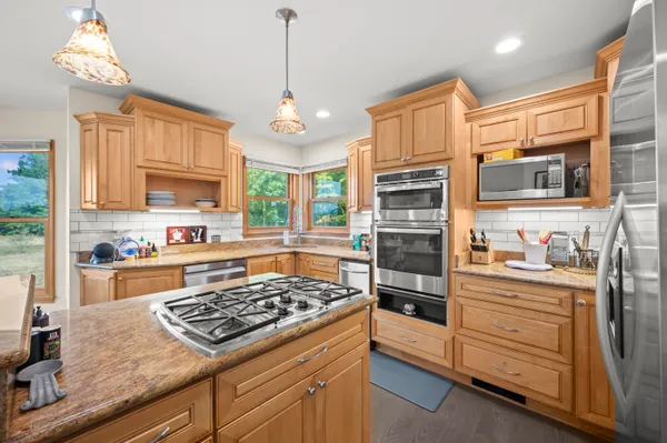 $550,000 | 77544 38th Avenue, Covert, MI 49043