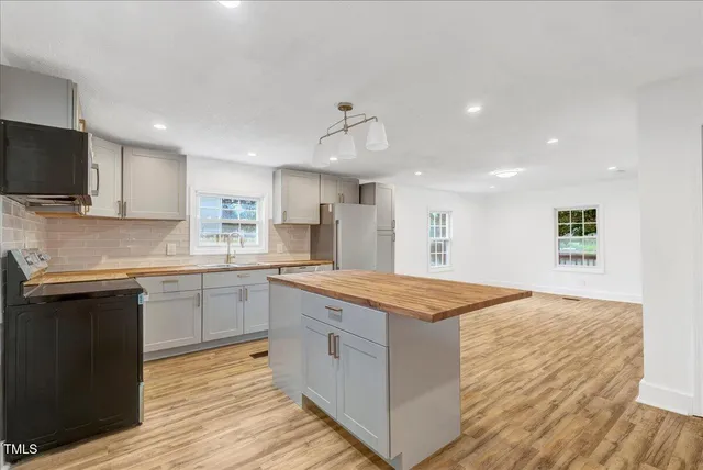 $199,900 | 410 Madison Street, Roanoke Rapids, NC 27870