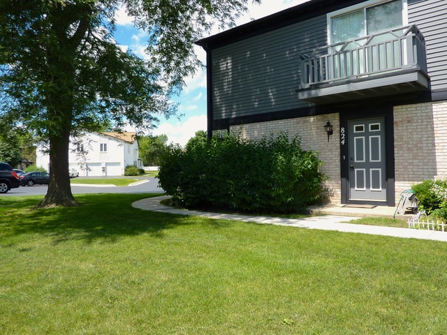 824 Inverrary Lane Deerfield, IL 60015 - Photo 2 of 17