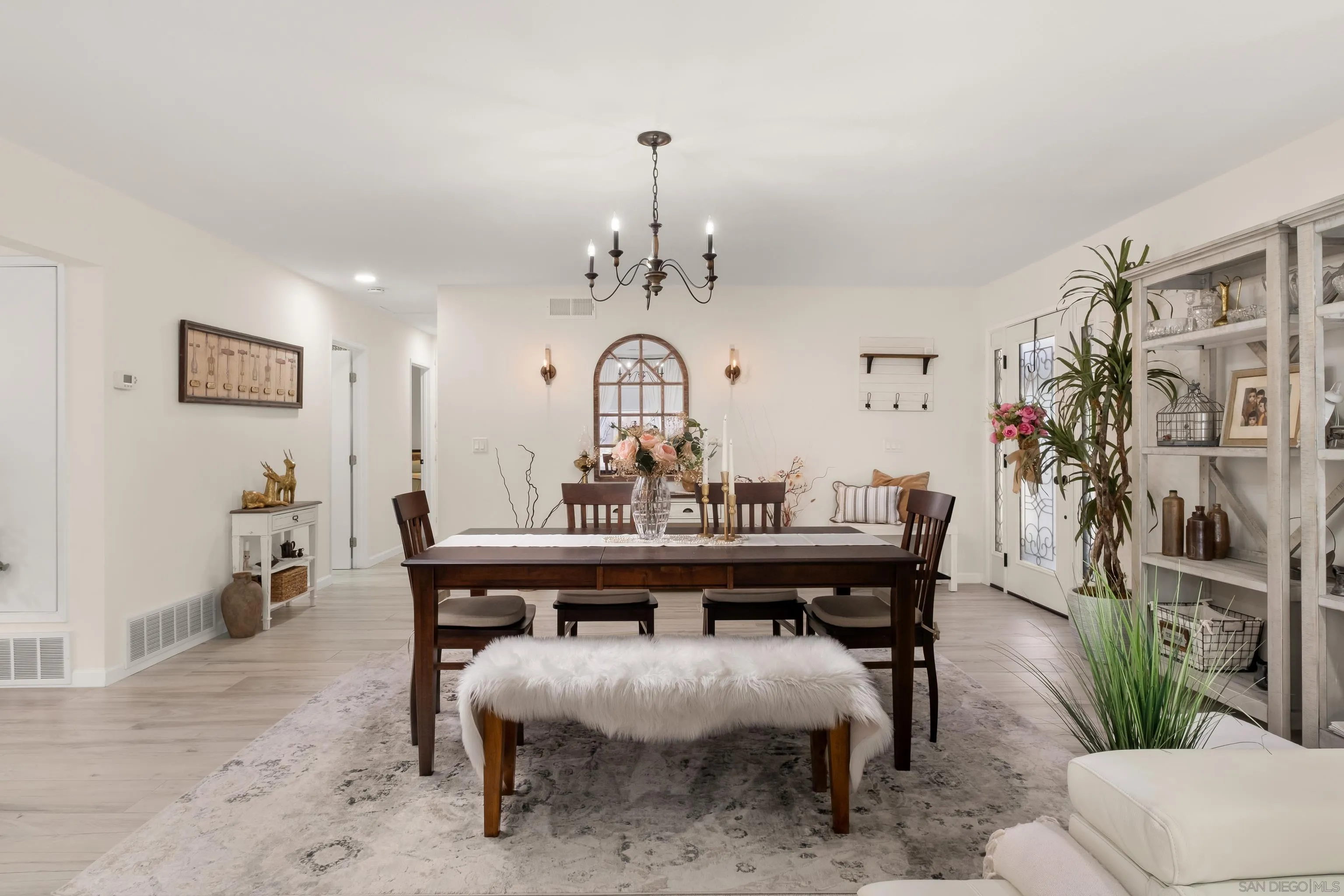 9140 Inverness Road Santee, CA 92071 - Photo 12 of 44 Gallery Image 12