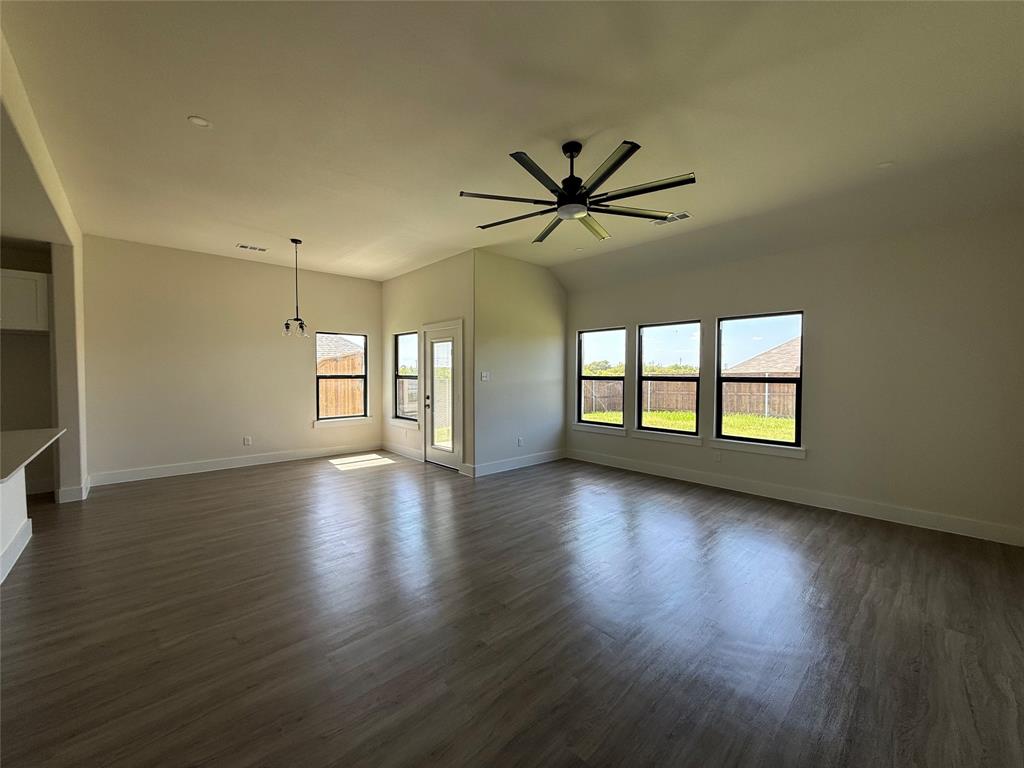 205 Reliance Road Godley, TX 76044 - Photo 10 of 25 Gallery Image 10