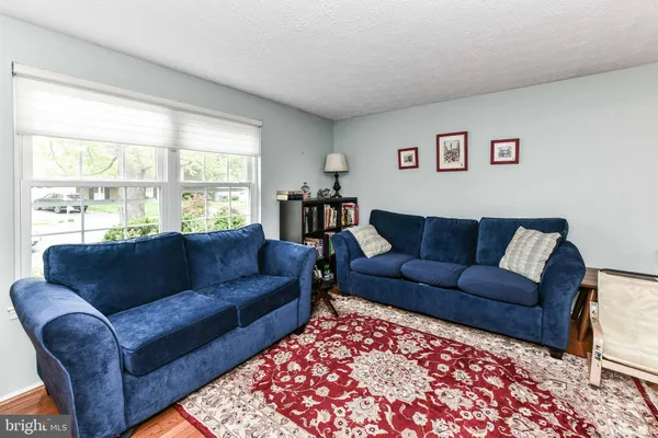 $785,000 | 1721 Whitewood Lane, Herndon, VA 20170