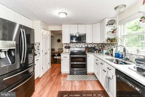 $785,000 | 1721 Whitewood Lane, Herndon, VA 20170