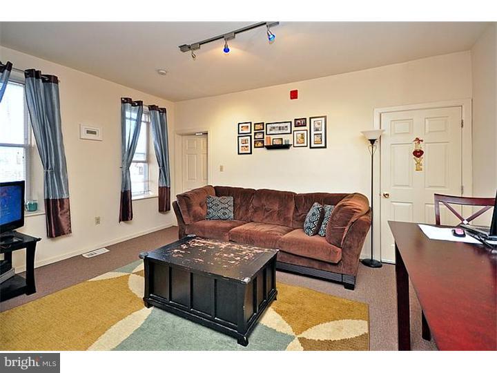 6602 Ridge Avenue Philadelphia, PA 19128 - Photo 3 of 24