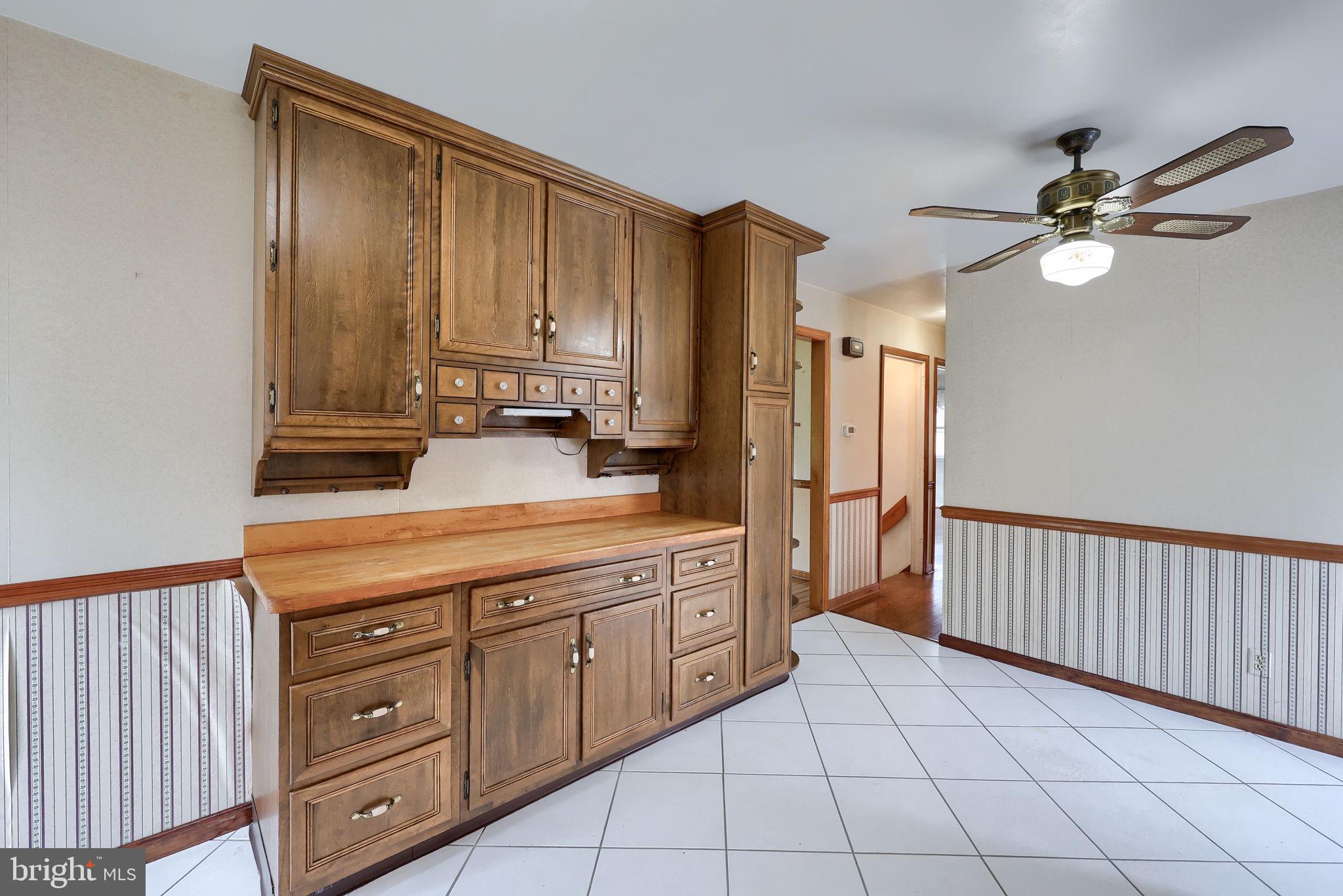 315 Lampeter Road Lancaster, PA 17602 - Photo 17 of 55