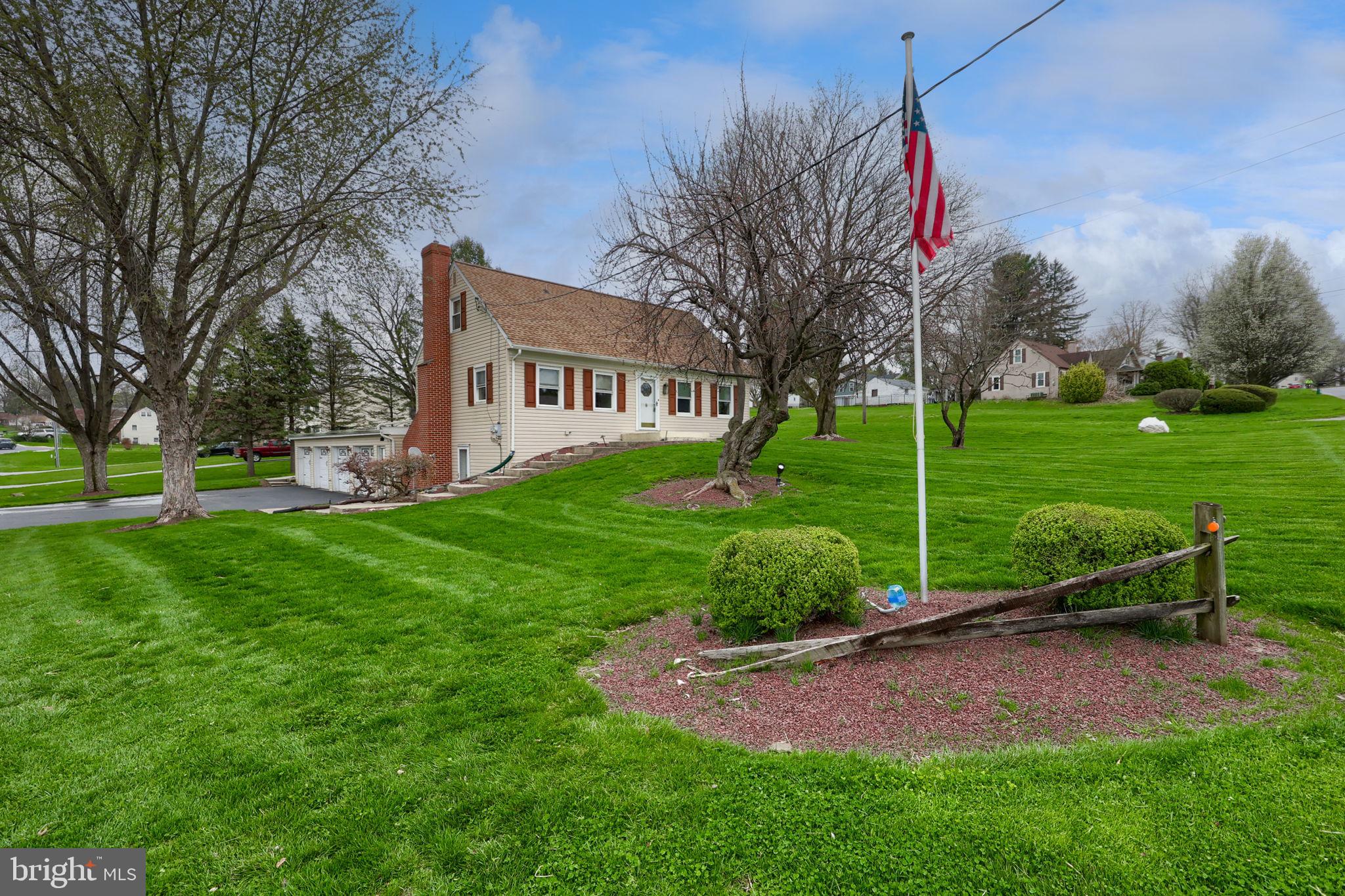 315 Lampeter Road Lancaster, PA 17602 - Photo 3 of 55