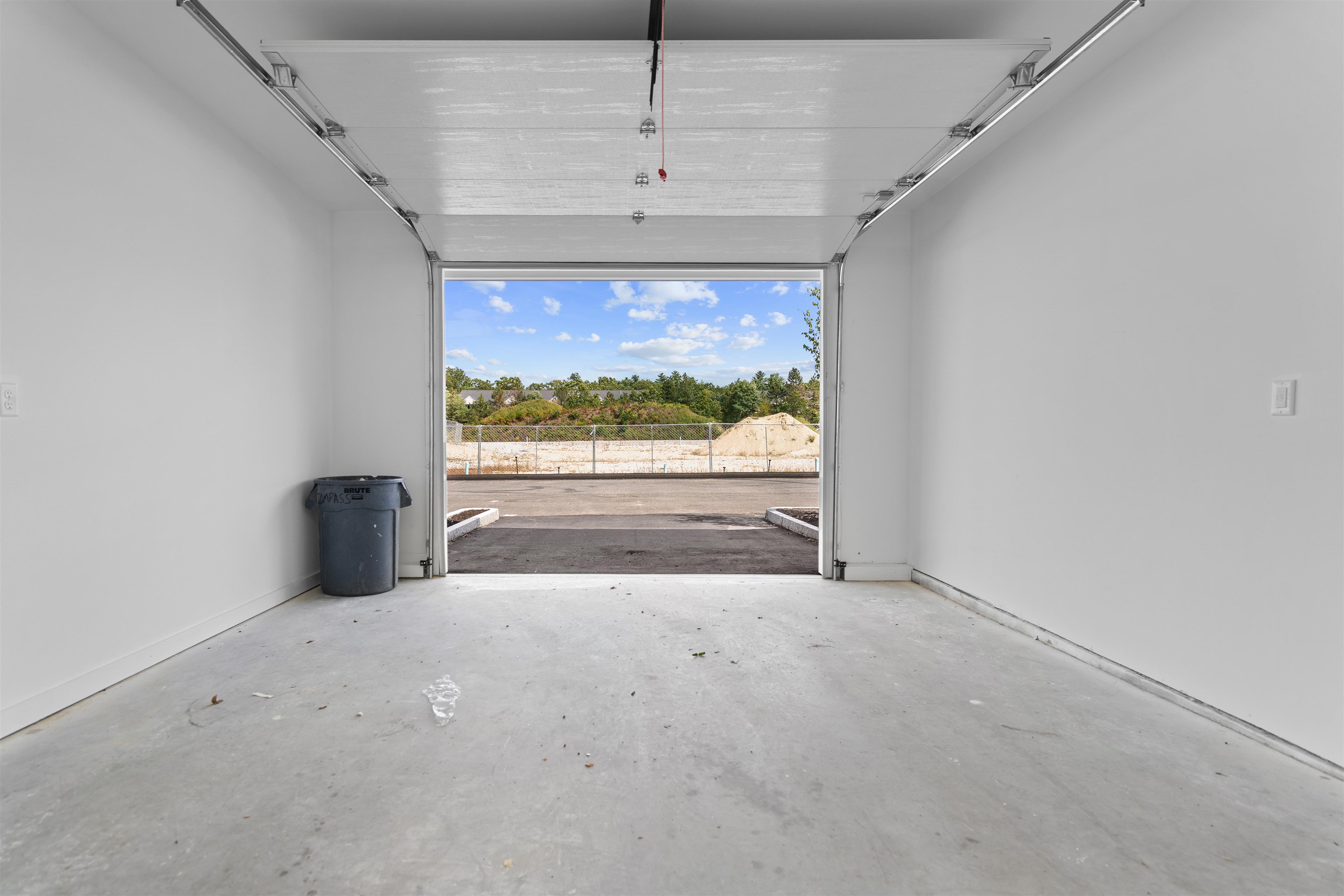 4 Tanager Circle, Unit 8 Concord, NH 03303 - Photo 35 of 51