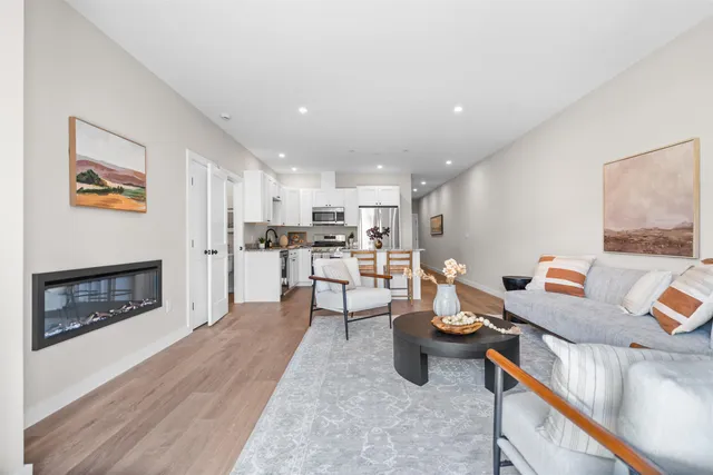 $410,000 | 4 Tanager Circle, Unit 8, Concord, NH 03303