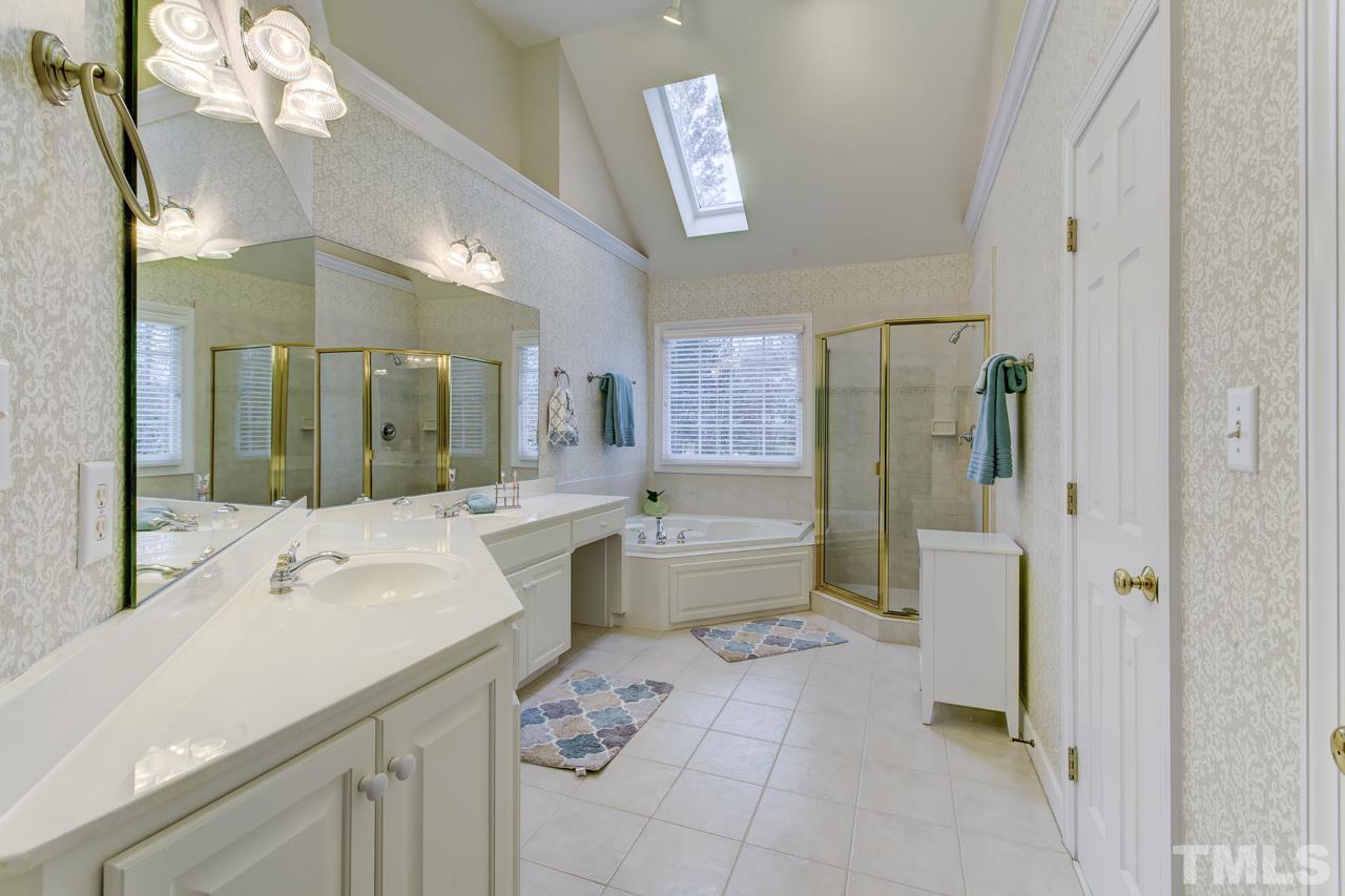 3104 Shinleaf Court Raleigh, NC 27613 - Photo 13 of 24 Gallery Image 13