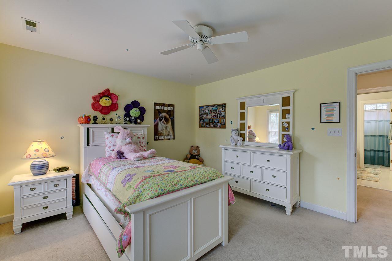 3104 Shinleaf Court Raleigh, NC 27613 - Photo 15 of 24 Gallery Image 15