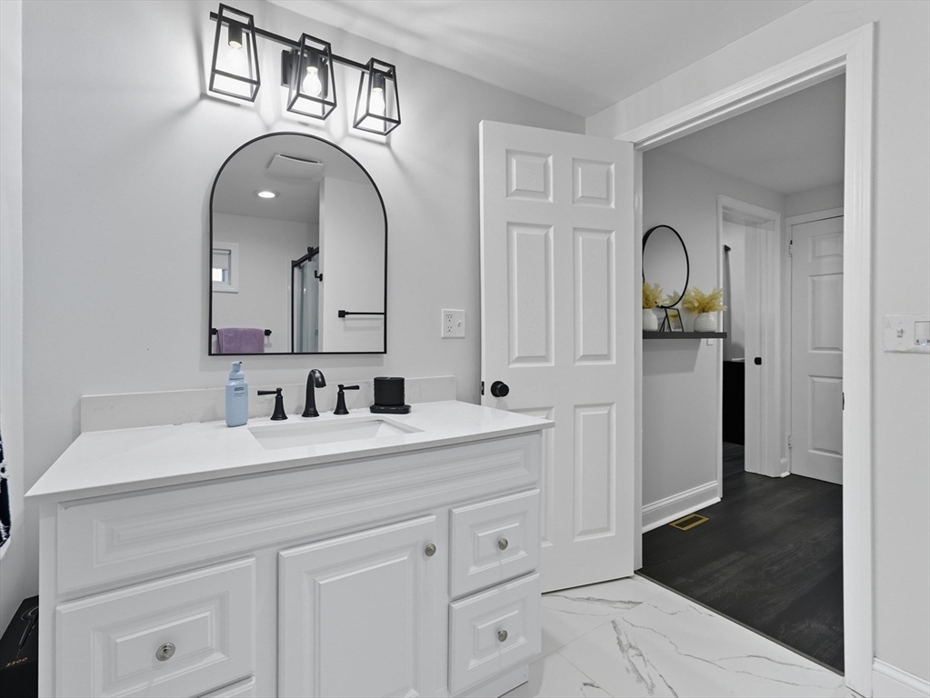 24 Elm Street Ludlow, MA 01056 - Photo 5 of 39