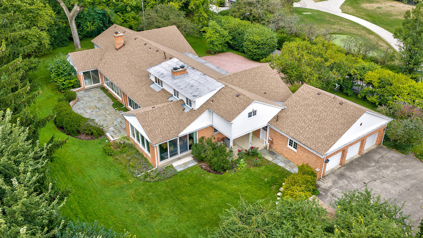 64 Locust Road Winnetka, IL 60093 - Photo 44 of 50 Gallery Image 44
