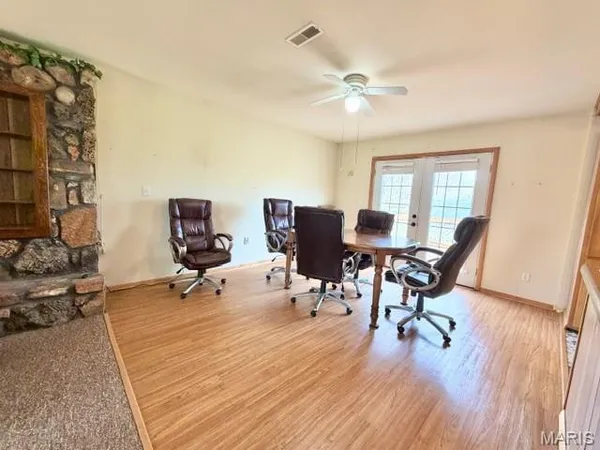 $149,900 | 17901 Dove Road, Phillipsburg, MO 65722