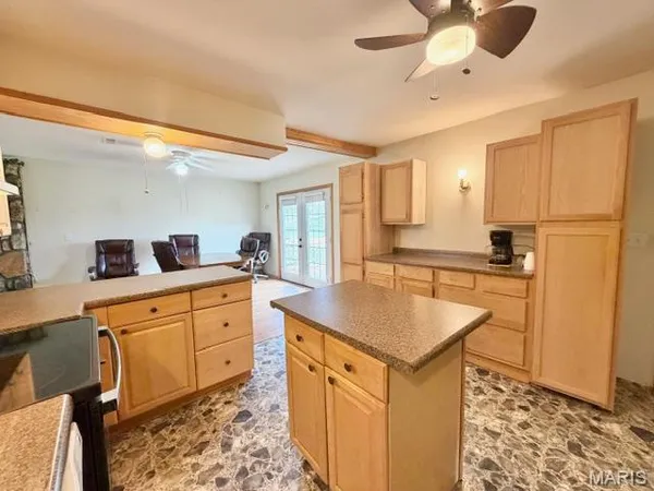 $149,900 | 17901 Dove Road, Phillipsburg, MO 65722