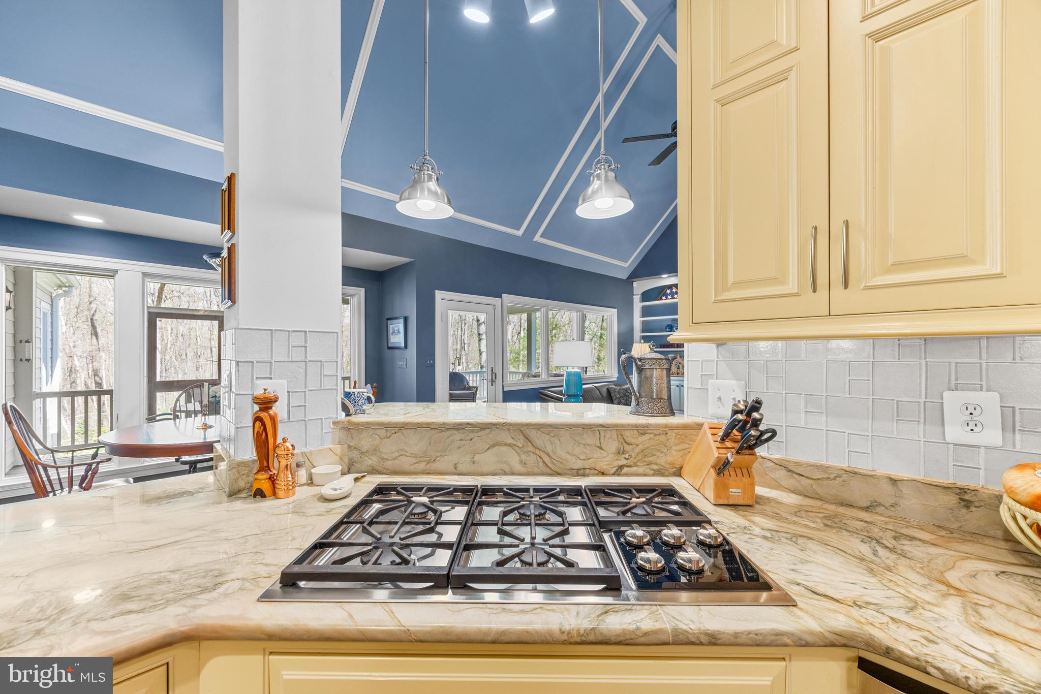 1402 Magers Landing Road Monkton, MD 21111 - Photo 17 of 64 a kitchen with sink and stove