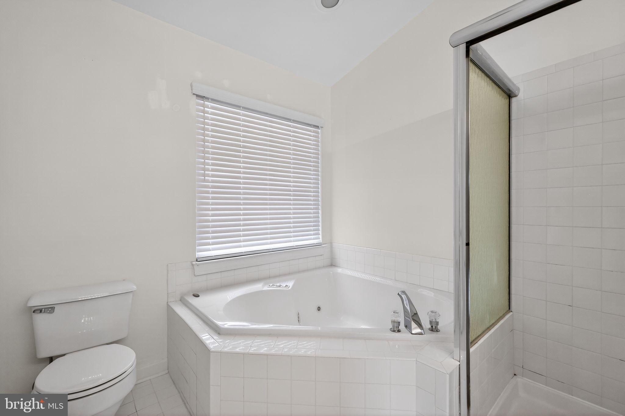 2015 Wheaton Haven Court Silver Spring, MD 20902 - Photo 15 of 30