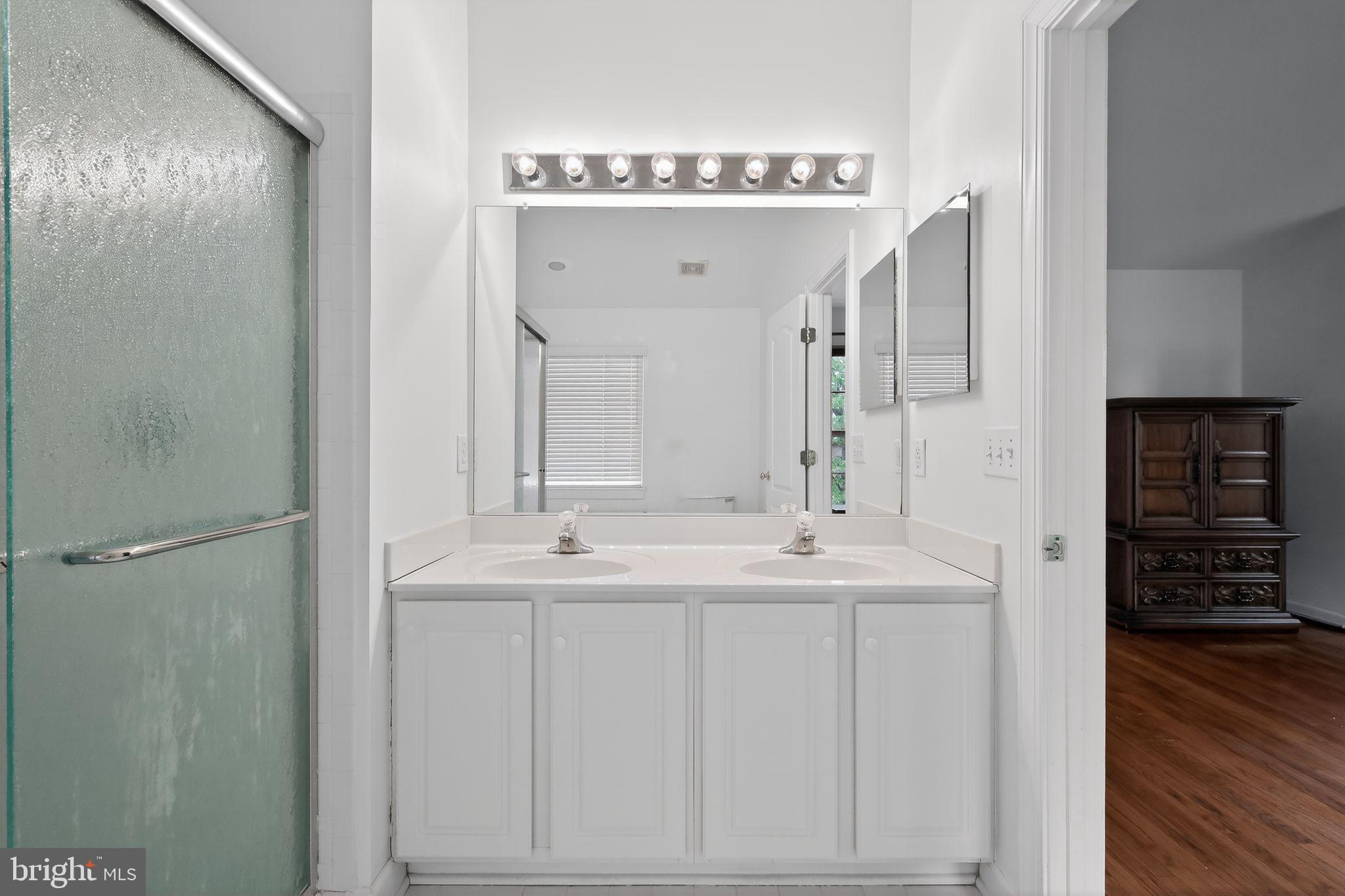 2015 Wheaton Haven Court Silver Spring, MD 20902 - Photo 17 of 30