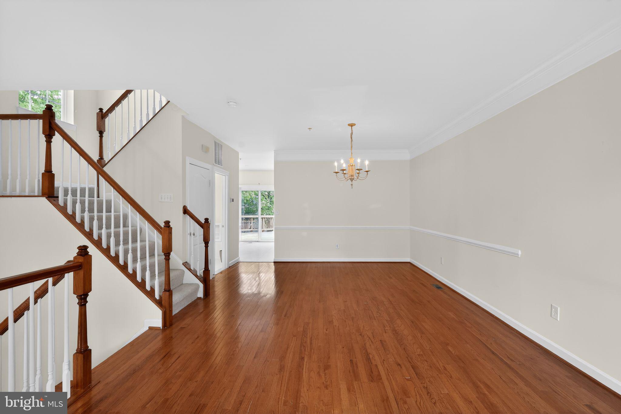 2015 Wheaton Haven Court Silver Spring, MD 20902 - Photo 4 of 30