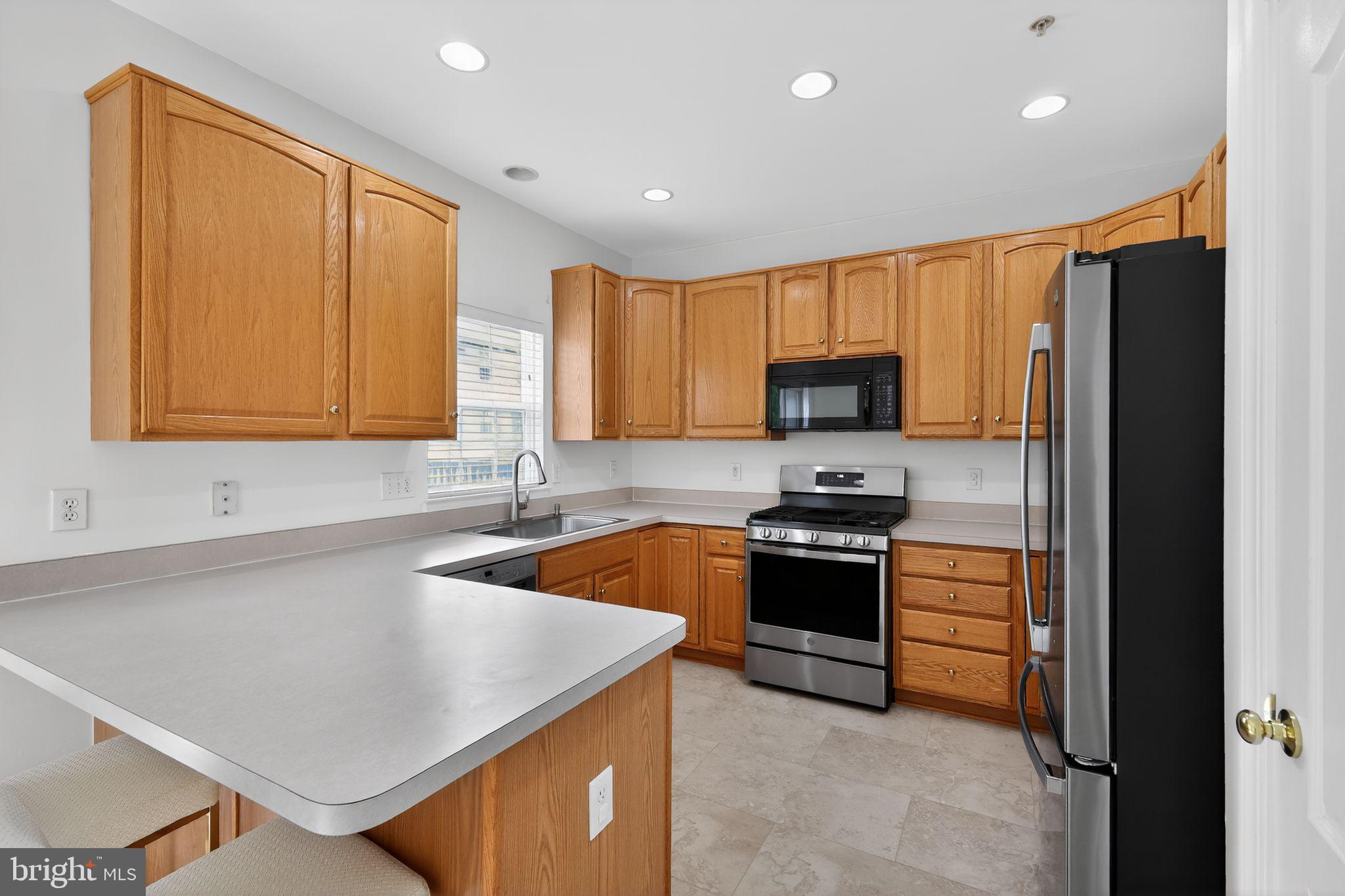 2015 Wheaton Haven Court Silver Spring, MD 20902 - Photo 8 of 30