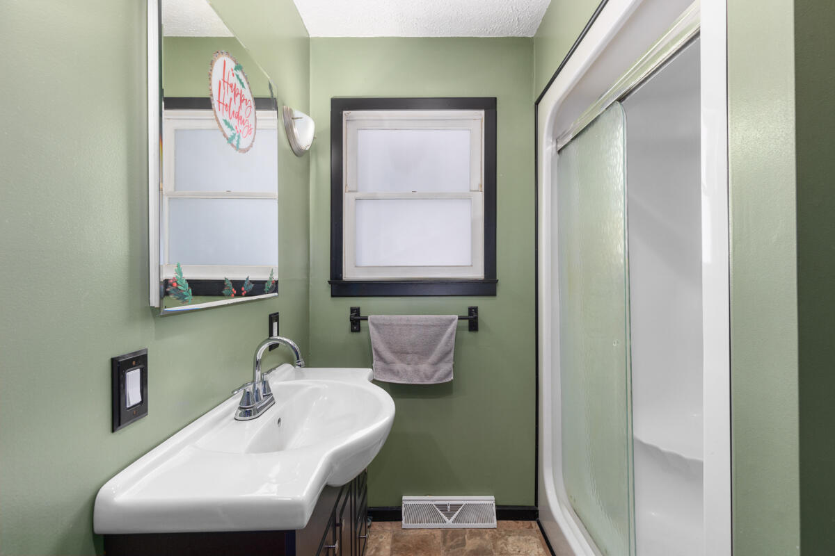 103 West 4th Street Hersey, MI 49639 - Photo 16 of 39 IMG_1015