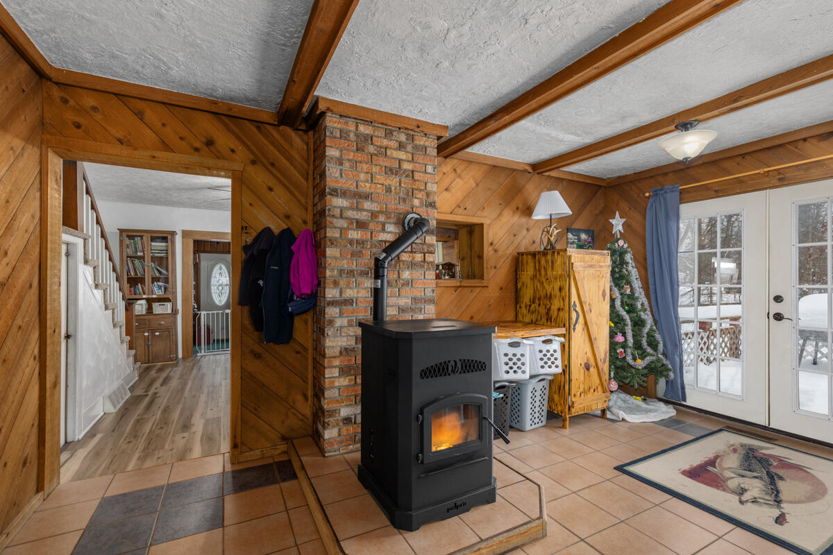 103 West 4th Street Hersey, MI 49639 - Photo 18 of 39 IMG_1017