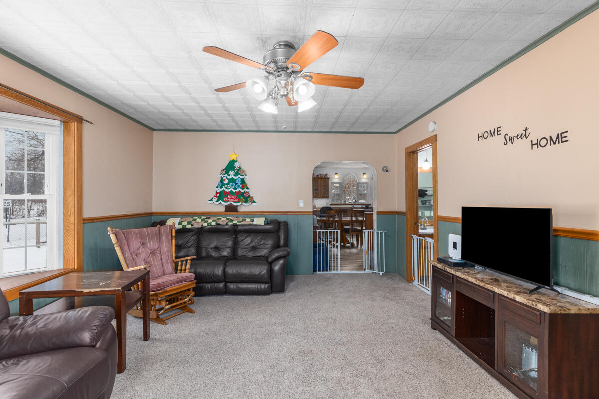 103 West 4th Street Hersey, MI 49639 - Photo 8 of 39 IMG_1007