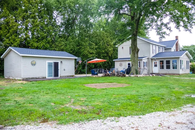 $349,900 | 710 South Elm Street, Three Oaks, MI 49128