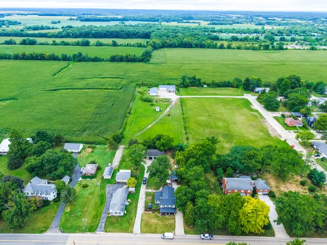 $349,900 | 710 South Elm Street, Three Oaks, MI 49128