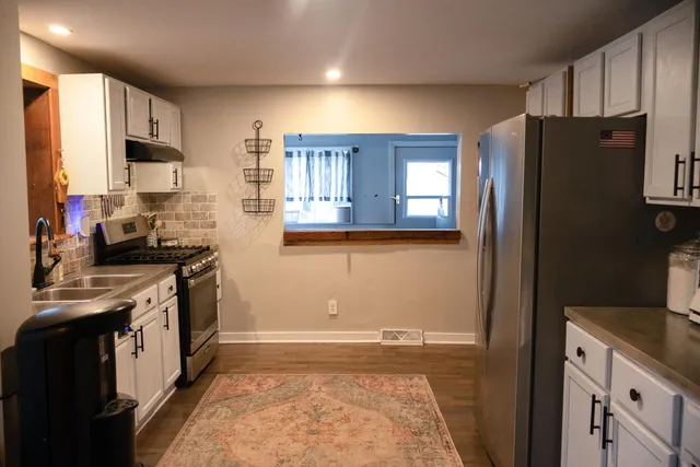 $349,900 | 710 South Elm Street, Three Oaks, MI 49128