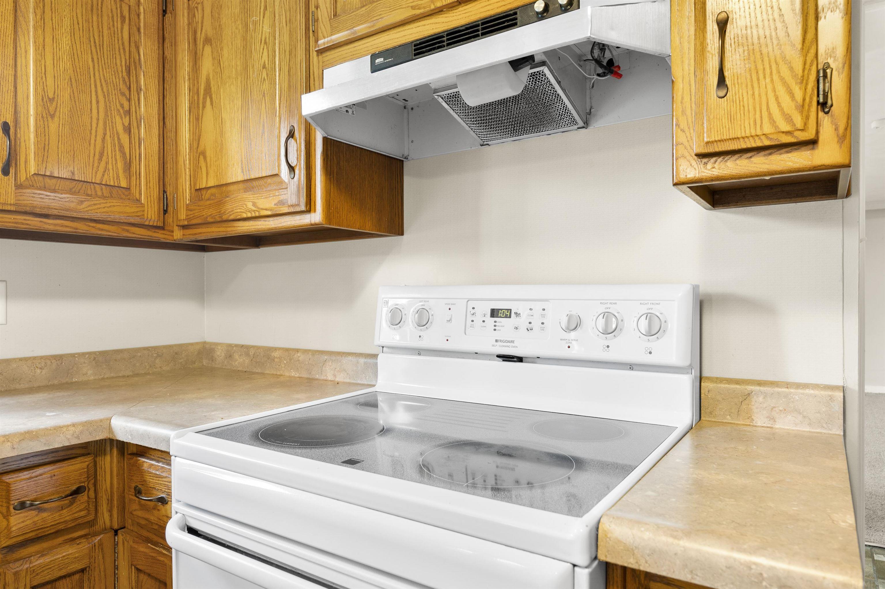 910 North Thomas Road Fort Wayne, IN 46808 - Photo 15 of 36