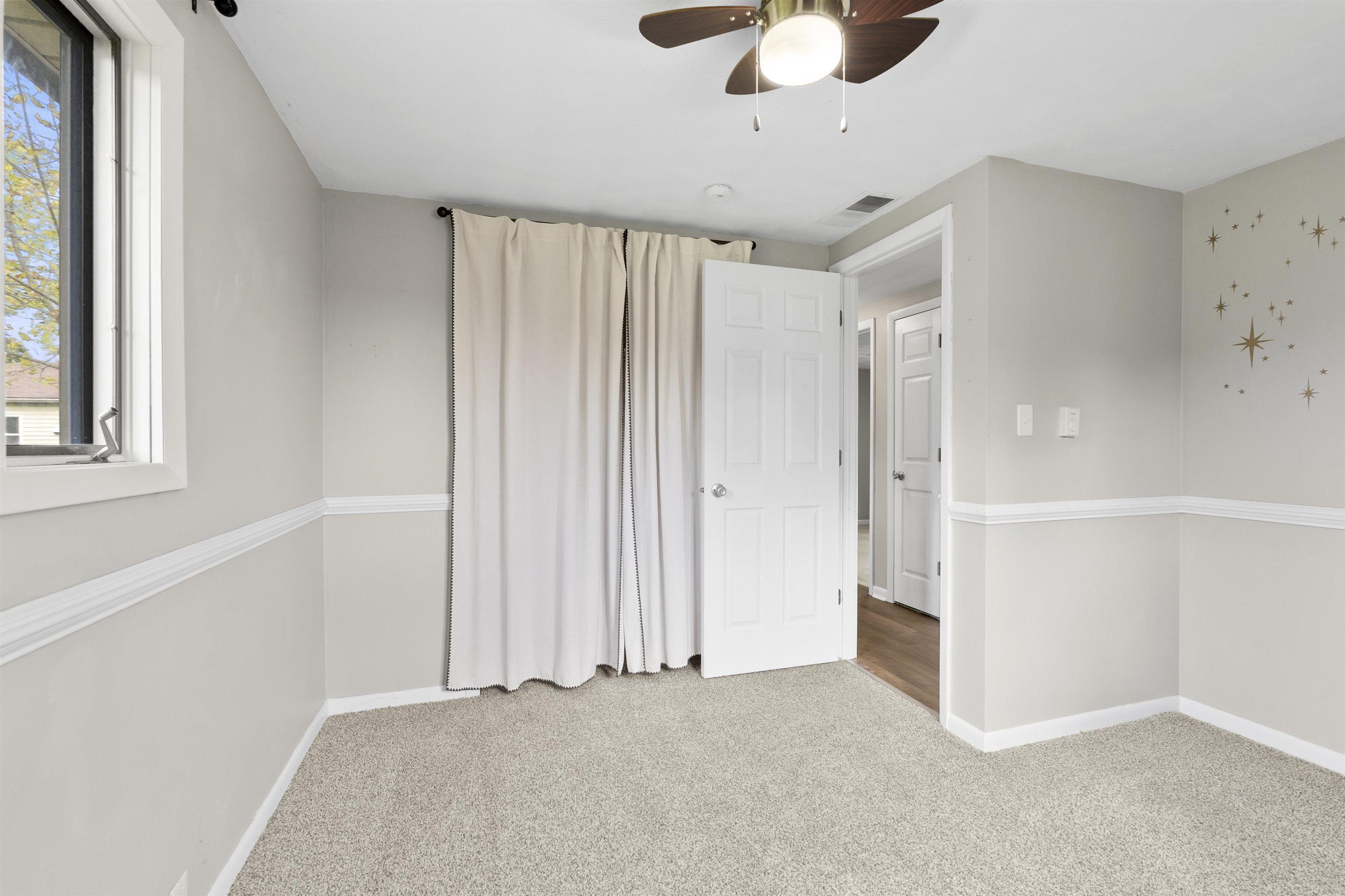 910 North Thomas Road Fort Wayne, IN 46808 - Photo 22 of 36