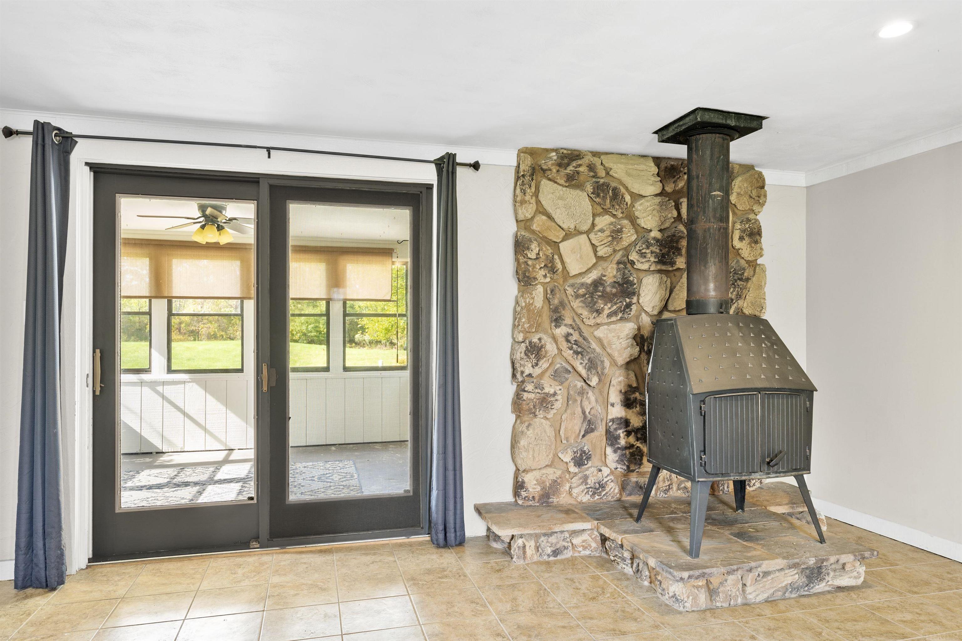 910 North Thomas Road Fort Wayne, IN 46808 - Photo 28 of 36