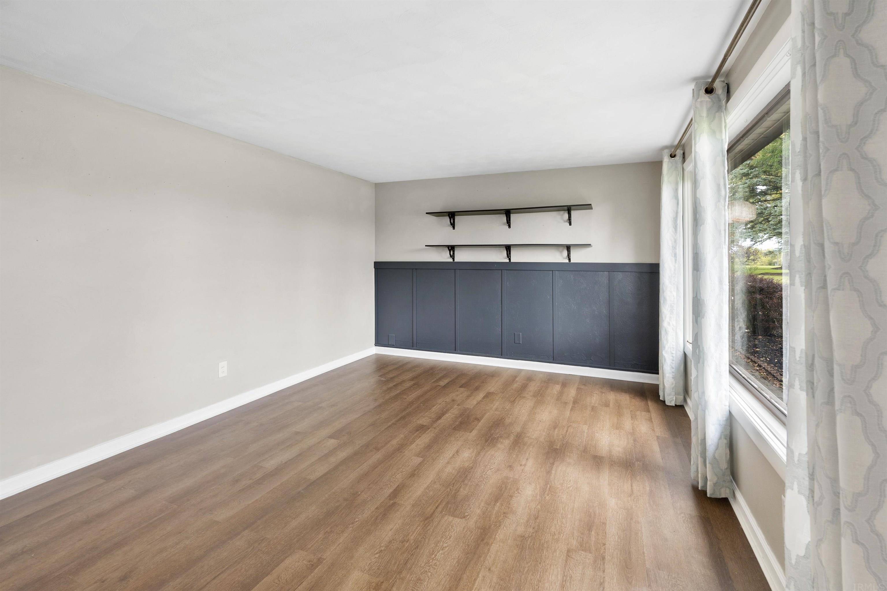 910 North Thomas Road Fort Wayne, IN 46808 - Photo 8 of 36